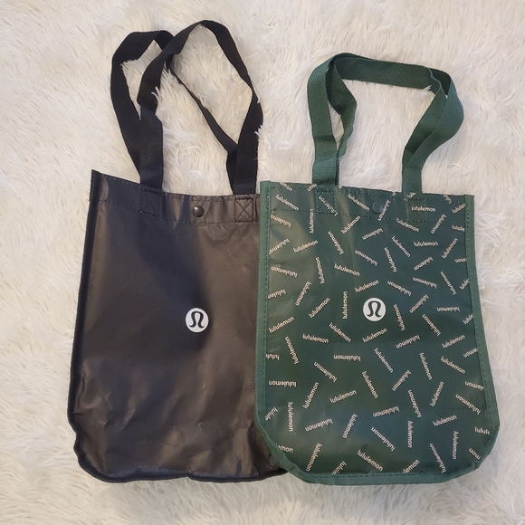 Lululemon Special Edition Jacket with Totes - Picture 2 of 11